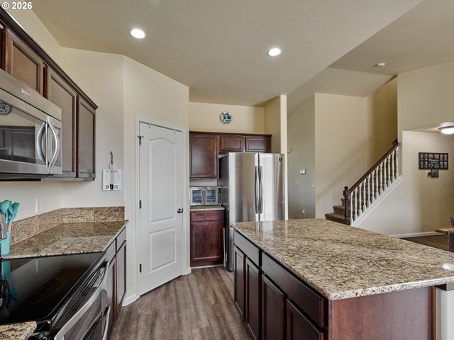 3138 REED Ave, Woodburn, OR 97071