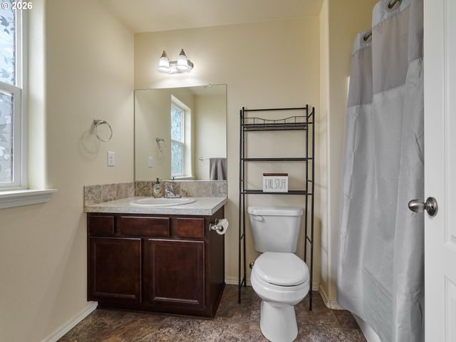 3138 REED Ave, Woodburn, OR 97071
