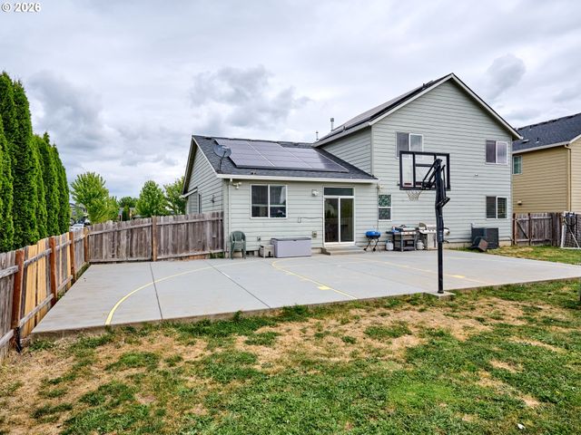3138 REED Ave, Woodburn, OR 97071