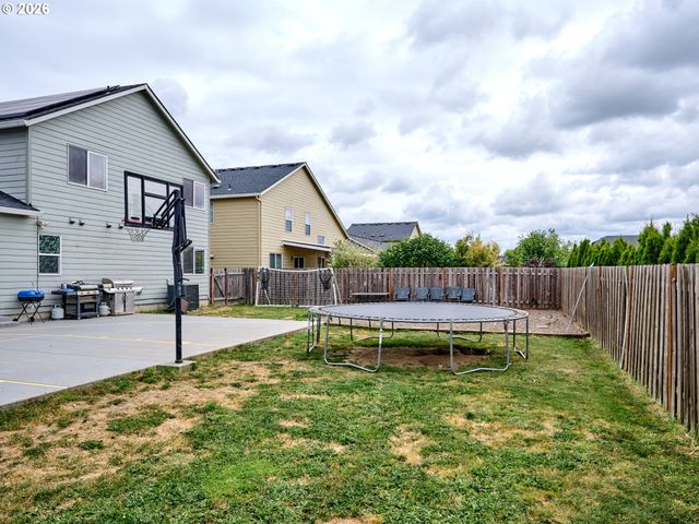 3138 REED Ave, Woodburn, OR 97071