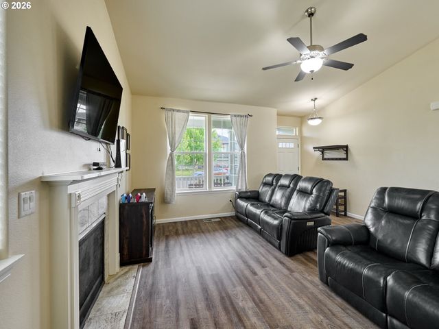 3138 REED Ave, Woodburn, OR 97071