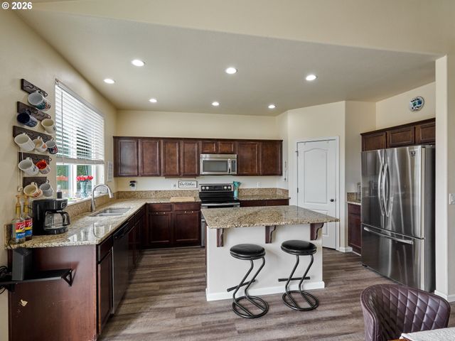 3138 REED Ave, Woodburn, OR 97071