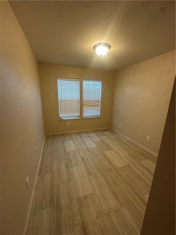 7909 Labrador Dr, Corpus Christi, TX 78414
