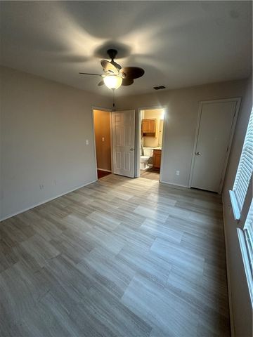 7909 Labrador Dr, Corpus Christi, TX 78414