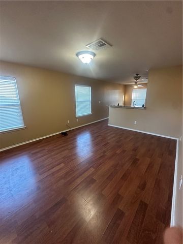 7909 Labrador Dr, Corpus Christi, TX 78414