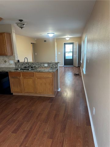 7909 Labrador Dr, Corpus Christi, TX 78414