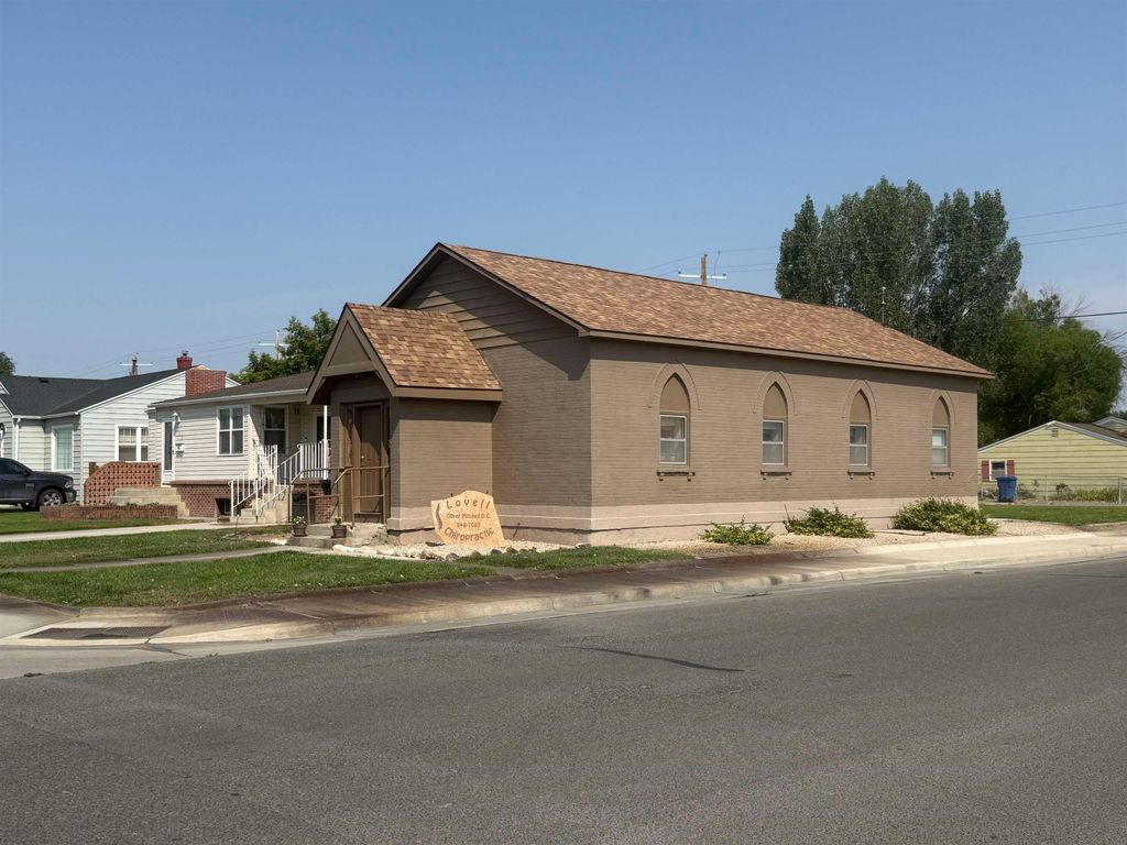 203 Park Ave, Lovell, WY 82431 photo 1