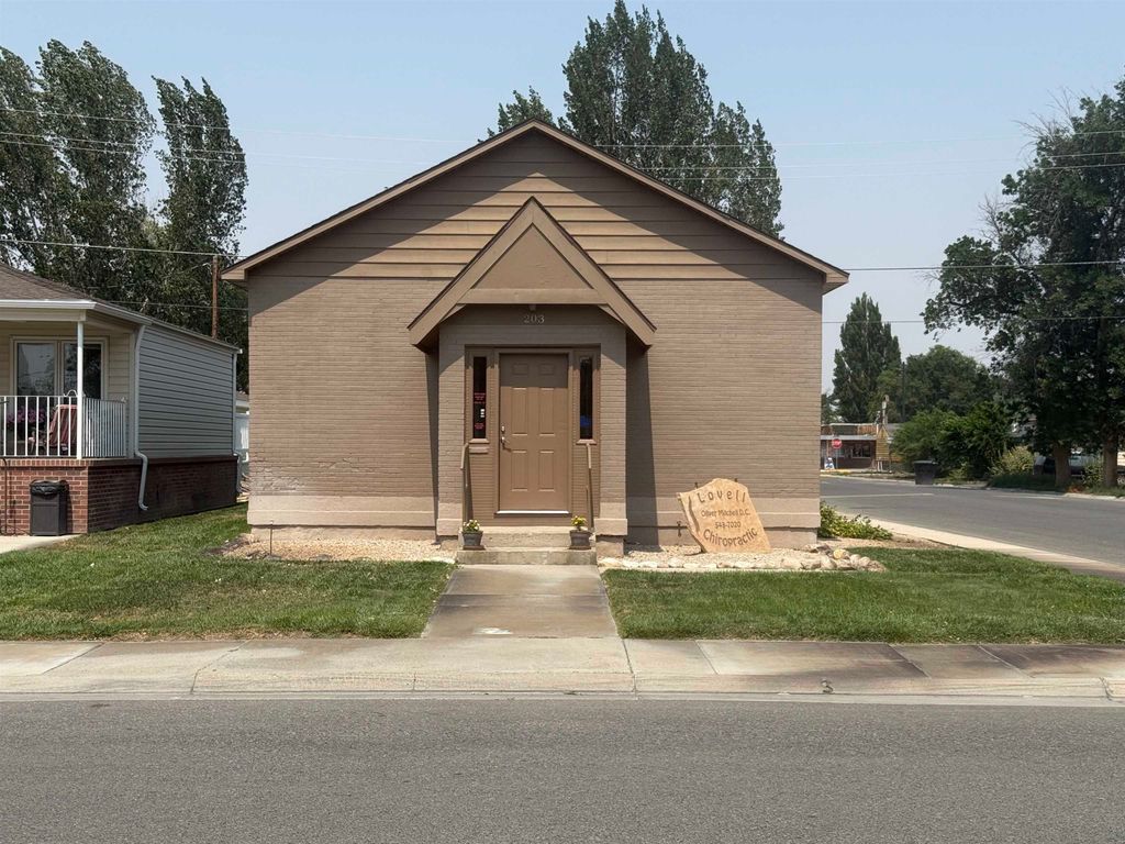 203 Park Ave, Lovell, WY 82431 photo 2