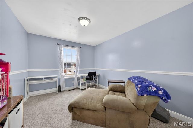 900 Sherwood Drive, Warrenton, MO 63383