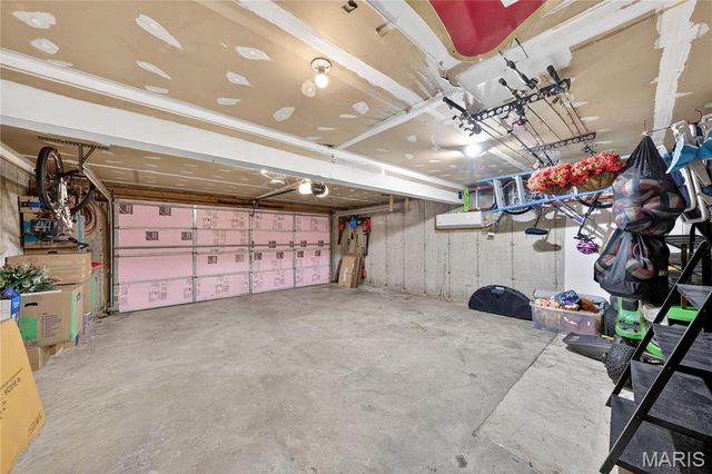 900 Sherwood Drive, Warrenton, MO 63383