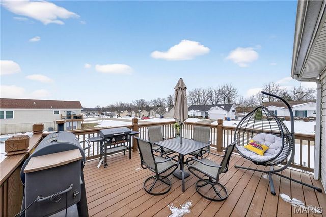 900 Sherwood Drive, Warrenton, MO 63383