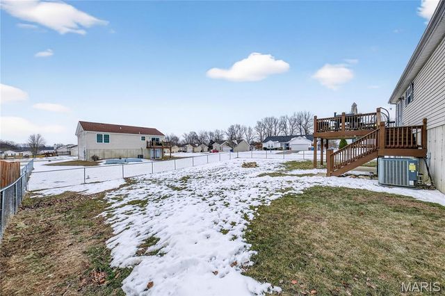 900 Sherwood Drive, Warrenton, MO 63383