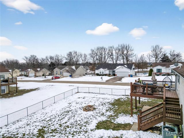 900 Sherwood Drive, Warrenton, MO 63383