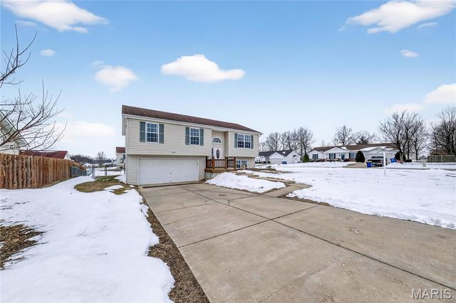 900 Sherwood Drive, Warrenton, MO 63383