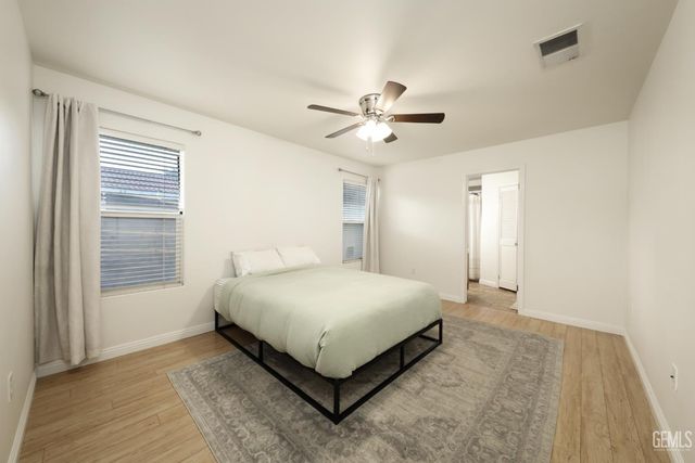 10302 Atakapa Avenue, Bakersfield, CA 93312