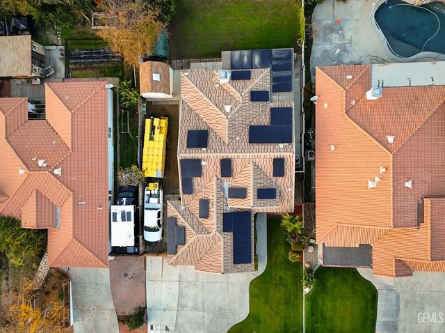 10302 Atakapa Avenue, Bakersfield, CA 93312