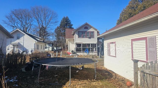 2113 Latham Street, Rockford, IL 61103