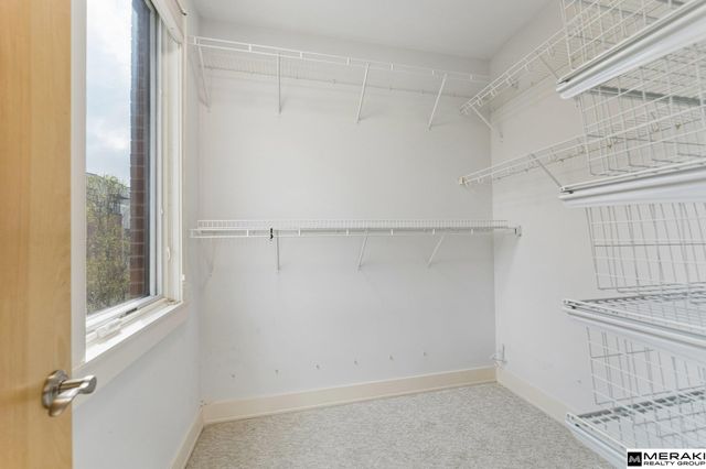 1202 Mayberry Plaza, Omaha, NE 68108