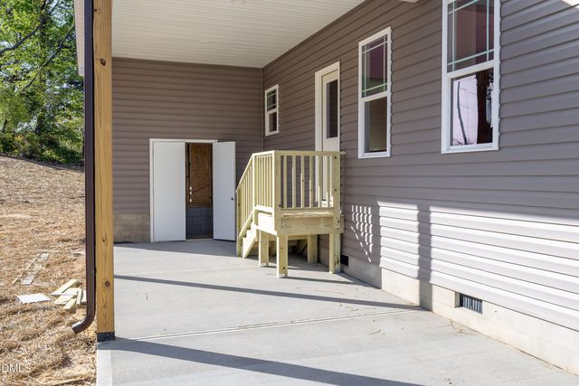 201 W Hamer Street, Coats, NC 27521