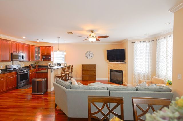 604-606 Freeport St 4, Boston, MA 02122