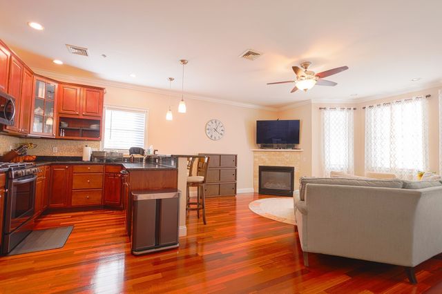 604-606 Freeport St 4, Boston, MA 02122
