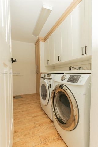 2510 NE 207th Ter, Miami, FL 33180