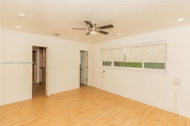 2510 NE 207th Ter, Miami, FL 33180