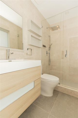 2510 NE 207th Ter, Miami, FL 33180