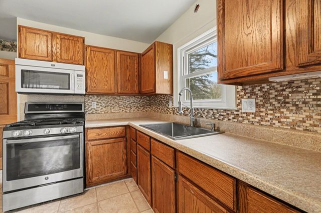 2825 Mt Olivet Road, Kalamazoo, MI 49004