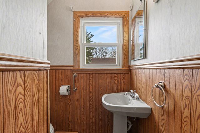 2825 Mt Olivet Road, Kalamazoo, MI 49004