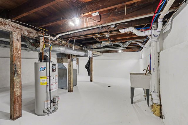 2825 Mt Olivet Road, Kalamazoo, MI 49004