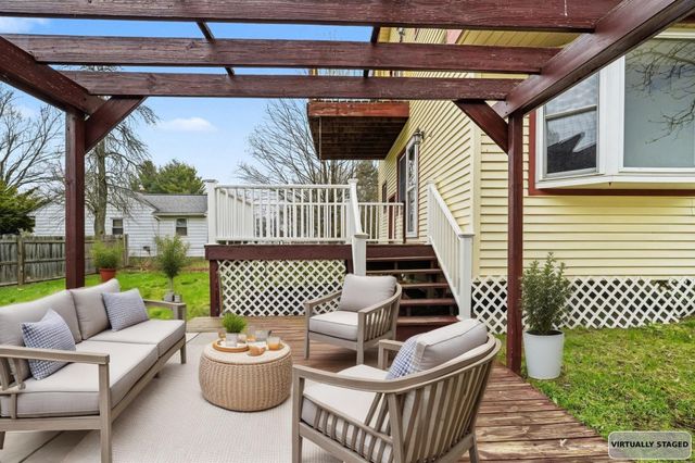 2825 Mt Olivet Road, Kalamazoo, MI 49004