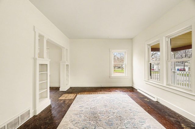 2825 Mt Olivet Road, Kalamazoo, MI 49004