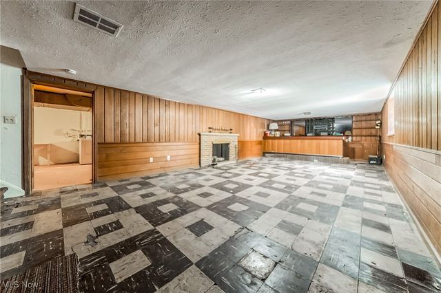 3153 Eastwick Drive, Cleveland Heights, OH 44118