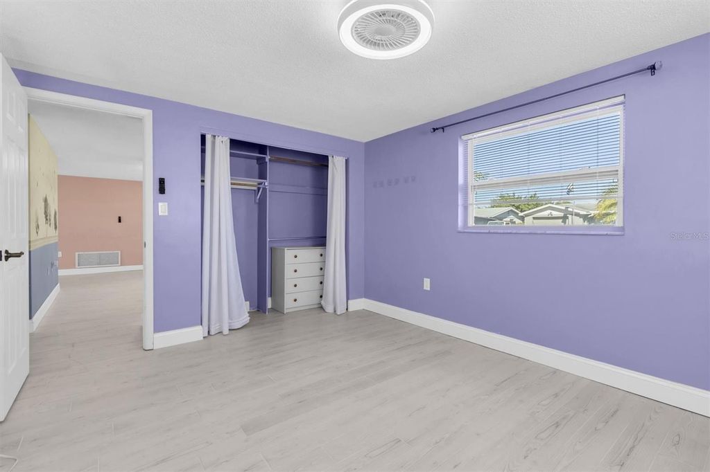 Image 18 of property listing at 7322 OAK CREST DRIVE, Port Richey, FL 34668