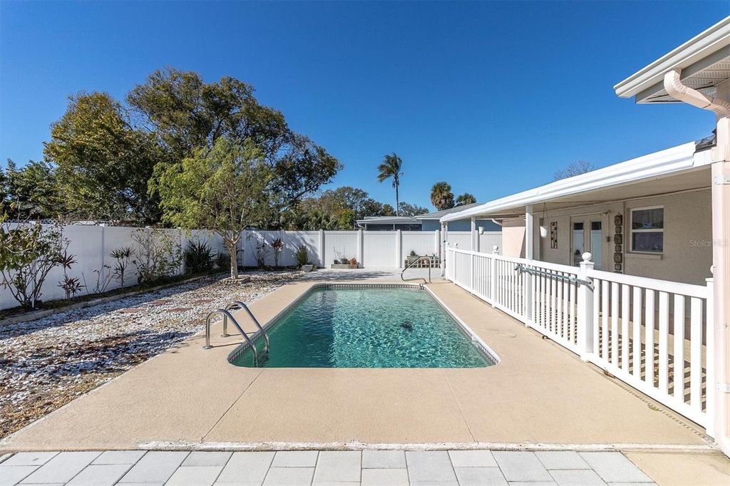 Image 24 of property listing at 7322 OAK CREST DRIVE, Port Richey, FL 34668