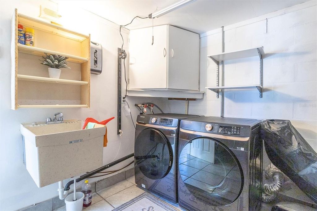 Image 25 of property listing at 7322 OAK CREST DRIVE, Port Richey, FL 34668