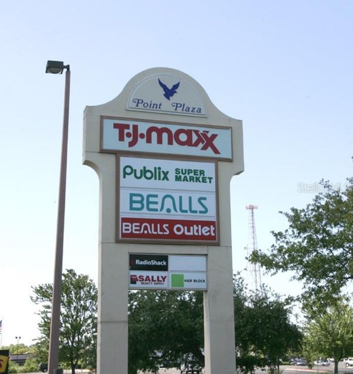 Image 31 of property listing at 7322 OAK CREST DRIVE, Port Richey, FL 34668