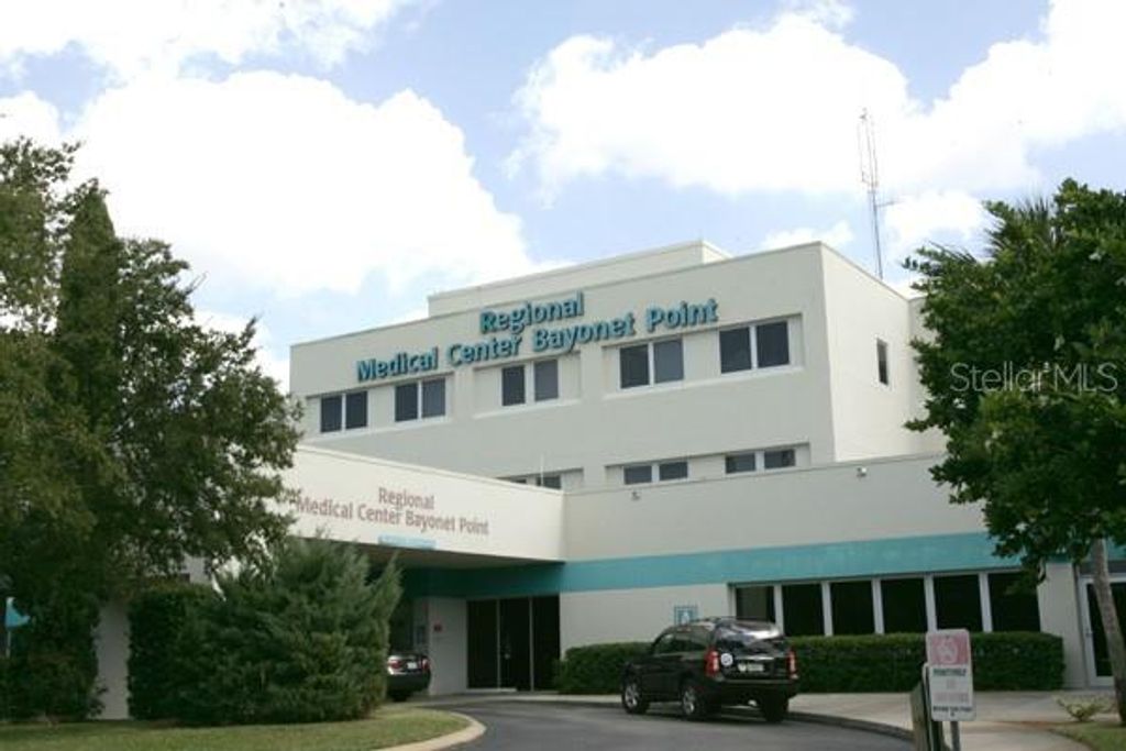 Image 46 of property listing at 7322 OAK CREST DRIVE, Port Richey, FL 34668