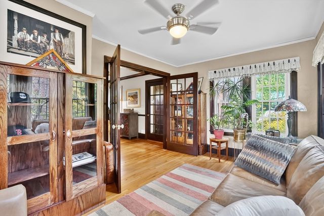 146 Bellevue Ave, Springfield, MA 01108