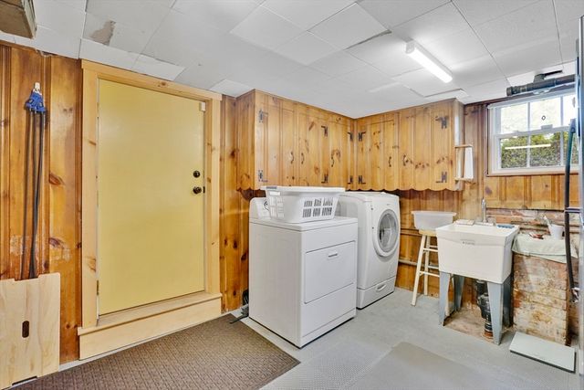 146 Bellevue Ave, Springfield, MA 01108