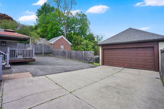 146 Bellevue Ave, Springfield, MA 01108
