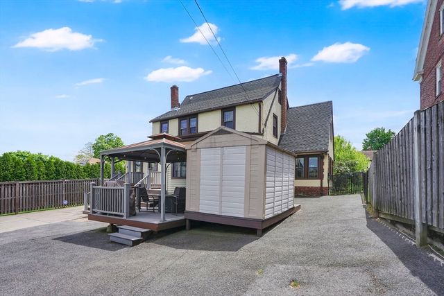 146 Bellevue Ave, Springfield, MA 01108