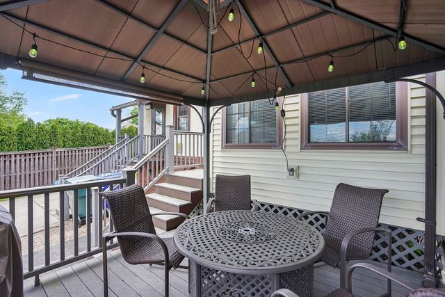 146 Bellevue Ave, Springfield, MA 01108