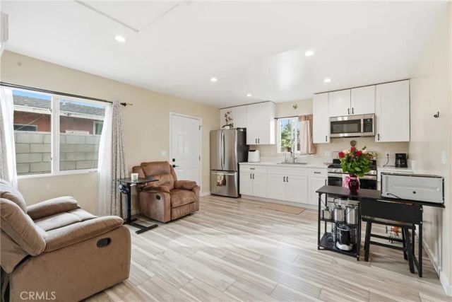 4850 N Vincent, Covina, CA 91722