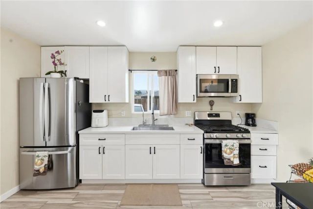 4850 N Vincent, Covina, CA 91722