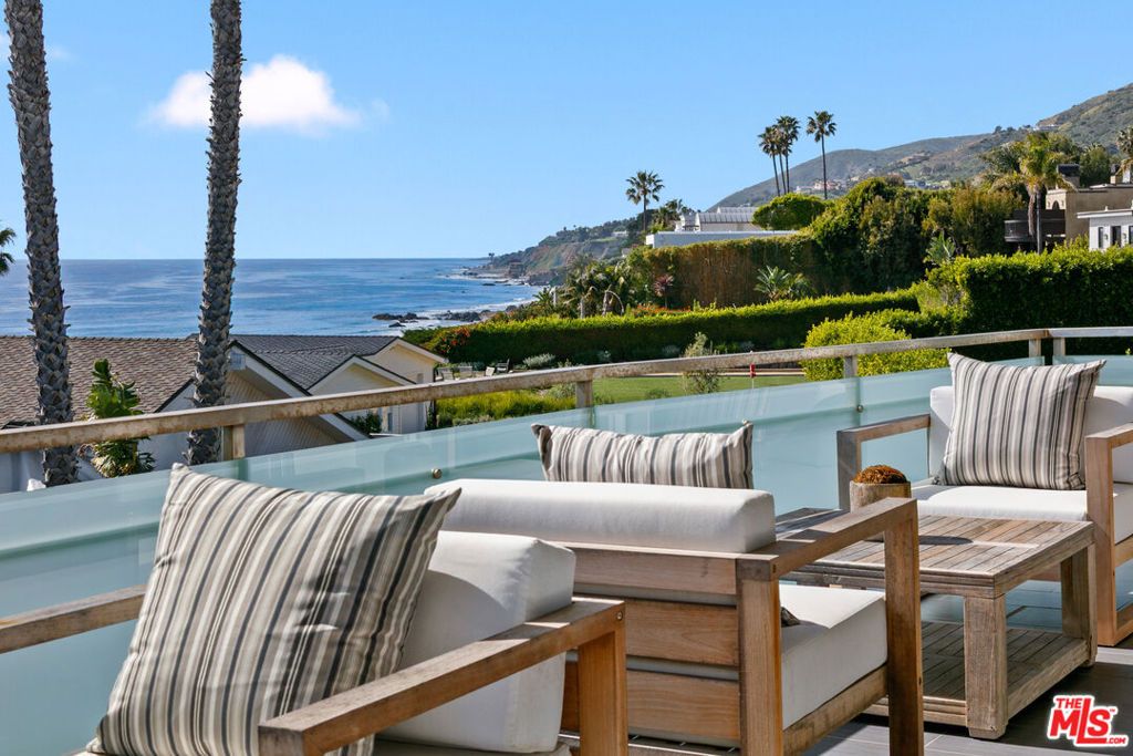 Image 13 of property listing at 31558 Victoria Point Road, Malibu, CA 90265