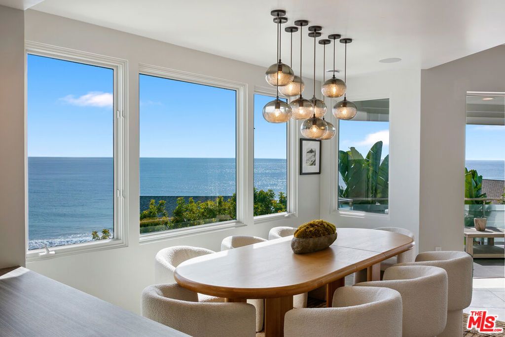 Image 17 of property listing at 31558 Victoria Point Road, Malibu, CA 90265