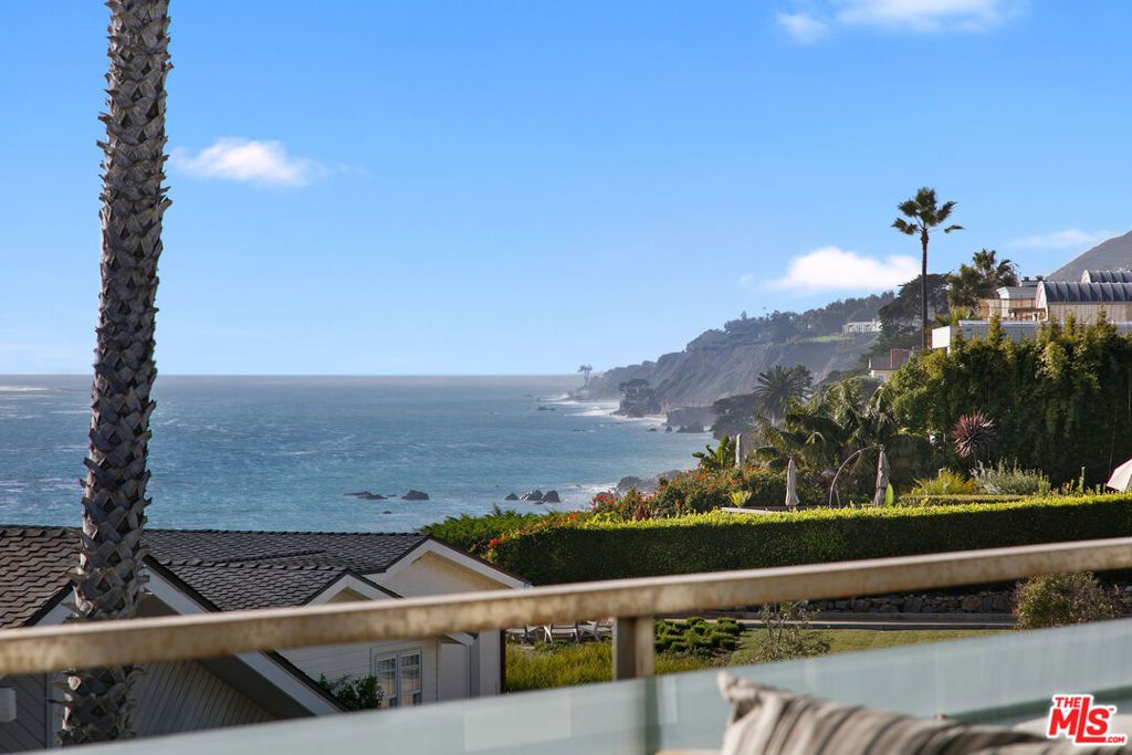 Image 2 of property listing at 31558 Victoria Point Road, Malibu, CA 90265