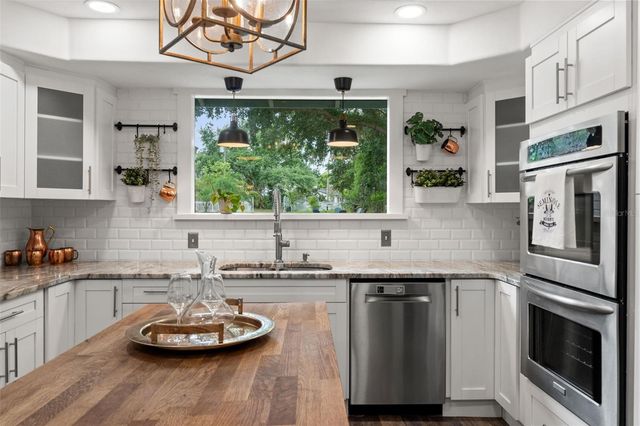 6200 RIVER TERRACE, Tampa, FL 33604